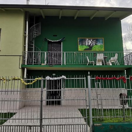 Villa Pertini Appartamento Primo Piano Nel Parco Oglio Sud Canneto sull'Oglio Εξωτερικό φωτογραφία